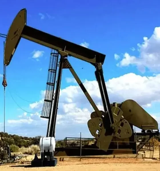 Oil Boom Helps ExxonMobil And Chevron Make The Second-Biggest Profits In a Decade