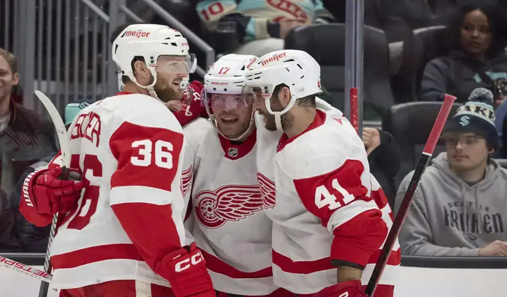 Red Wings Beat Kraken 4-3 In Overtime On Chiarot's Goal
