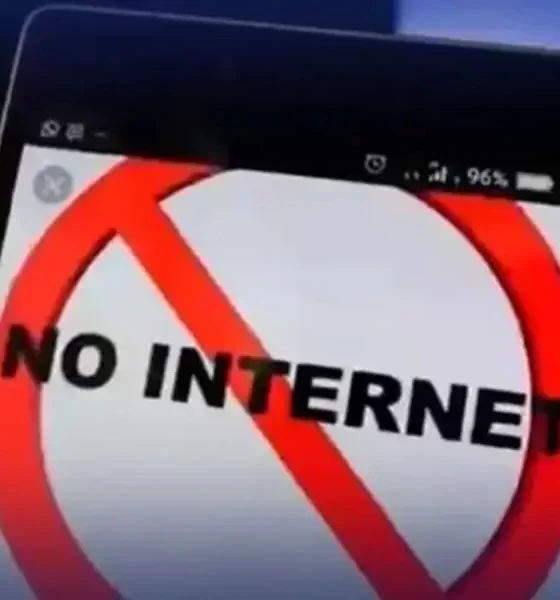 Phone Service Suspended In Pakistan During Election