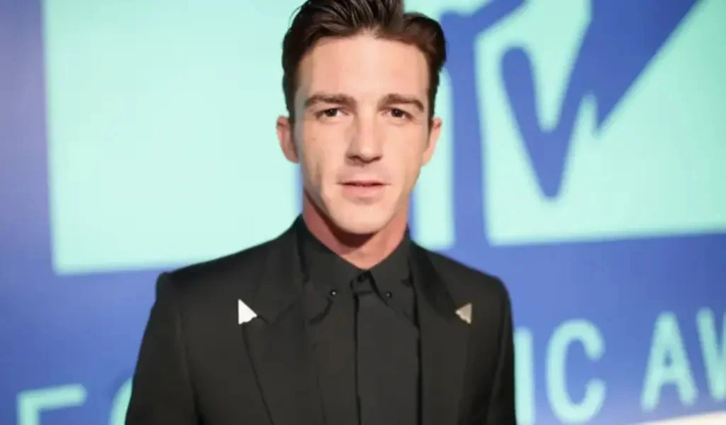 Drake Bell Claims Nickelodeon Dialogue Coach Brian Peck Abused Him As a Child Actor