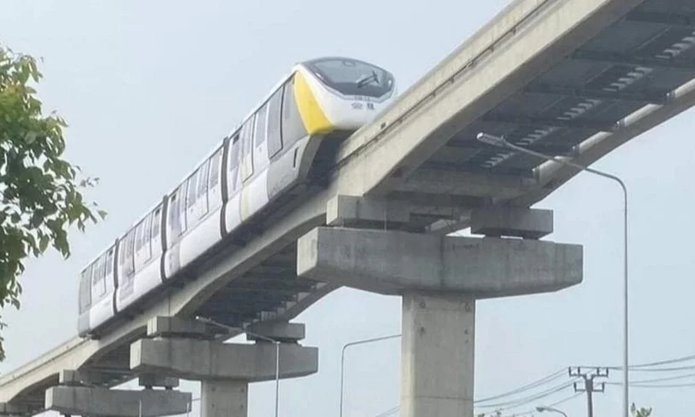 Yellow Line Electric Train Parts Fall in Bangkok