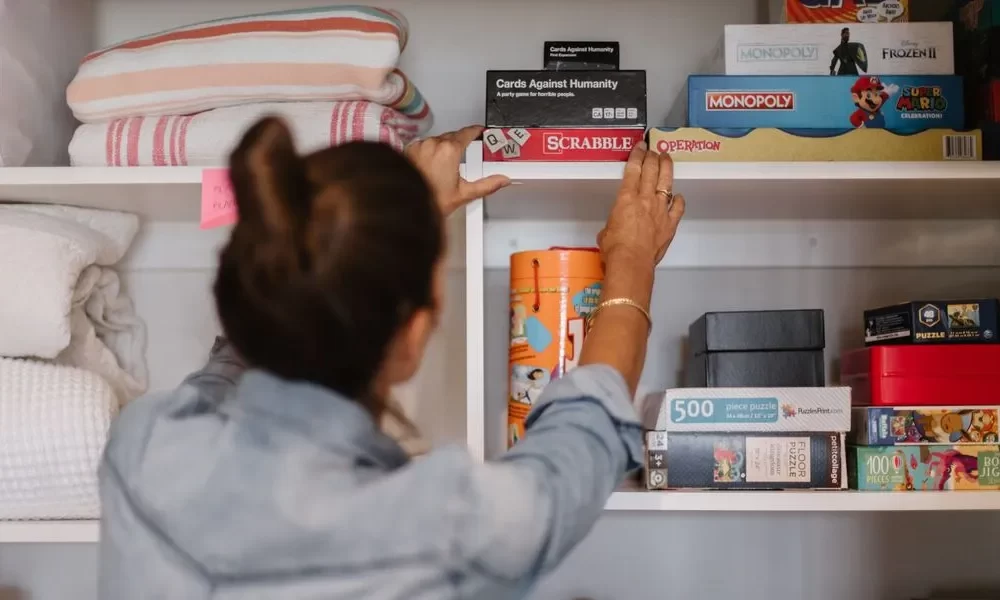 A Tidy Tug-of-War: Sentimental Keepsakes vs. Clutter-Free Zen