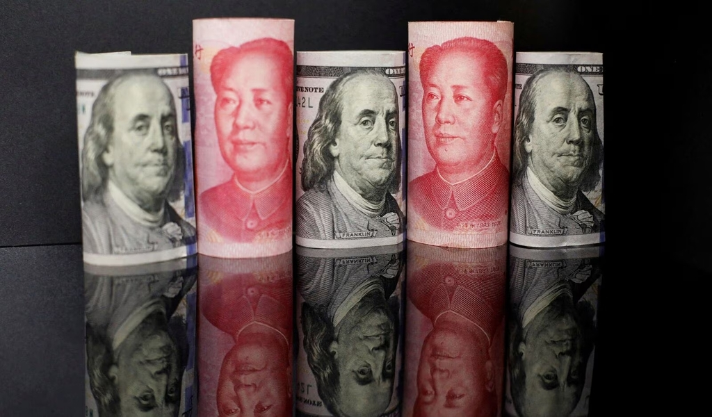 Chinese Yuan Surpasses US Dollar in Russian Trade Amid Geopolitical Shifts