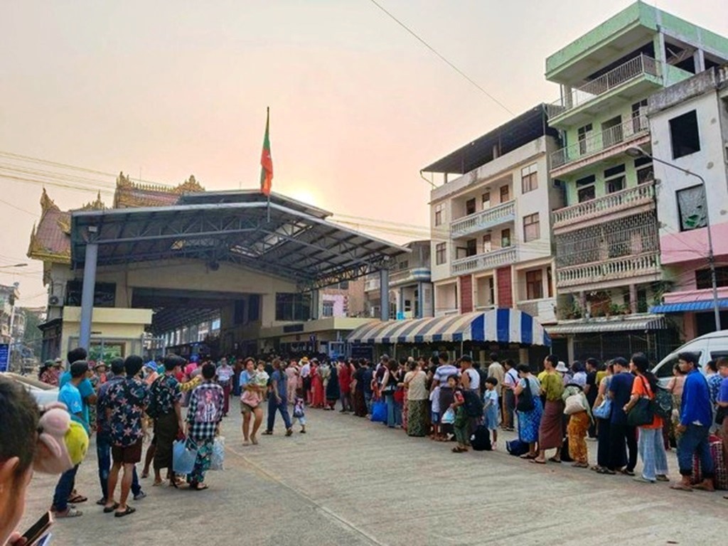 People Fleeing Myanmar
