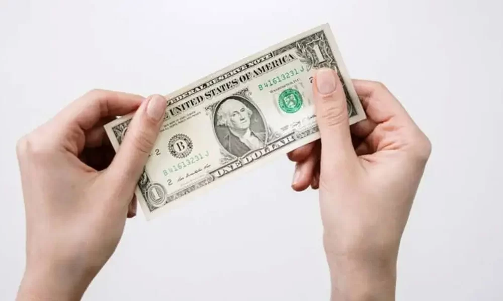 Printing Error makes $1 Banknotes worth $150,000 Each! Here's how