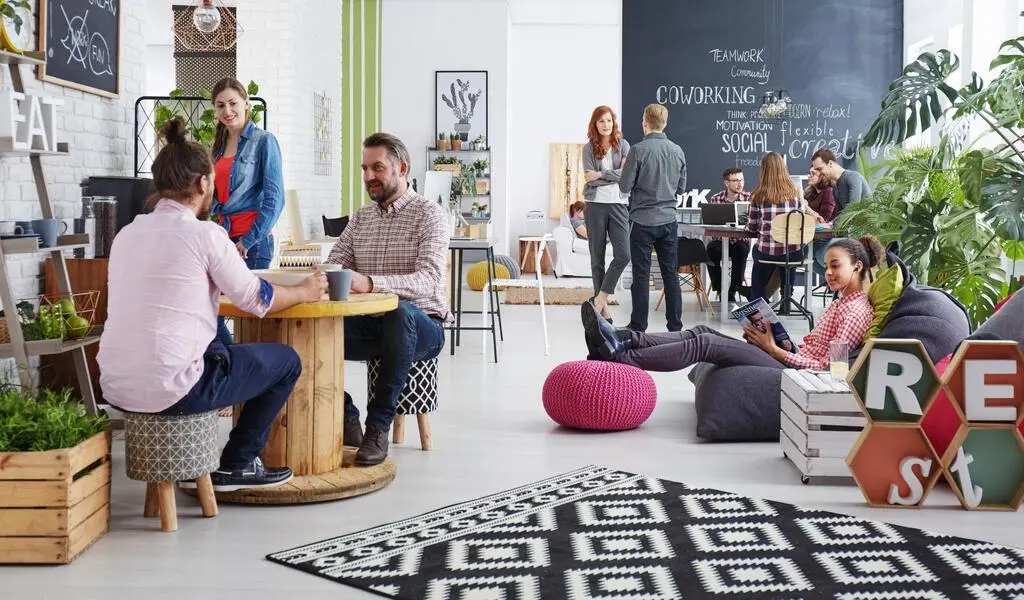 Unleashing creativity: how alternative workspaces foster innovation and productivity