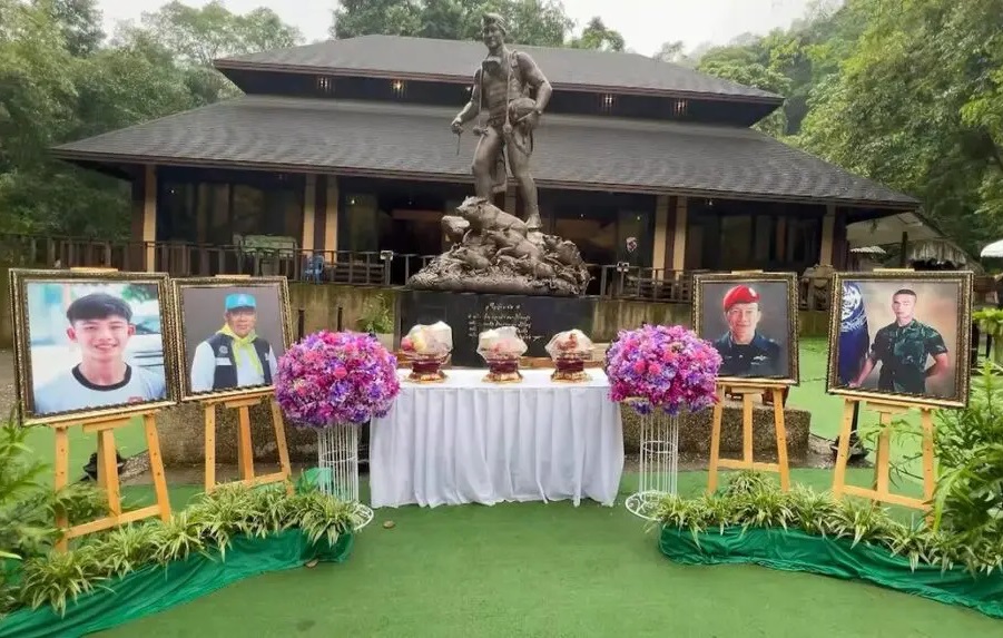 Tham Luang Cave Rescue 