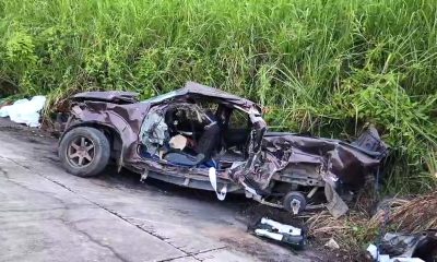 Train Crashes into Pickup Killing 5 in Phitchit Province.