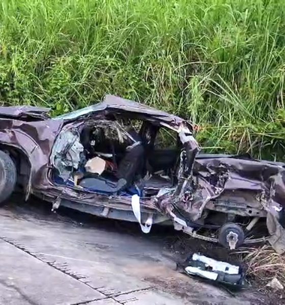 Train Crashes into Pickup Killing 5 in Phitchit Province.